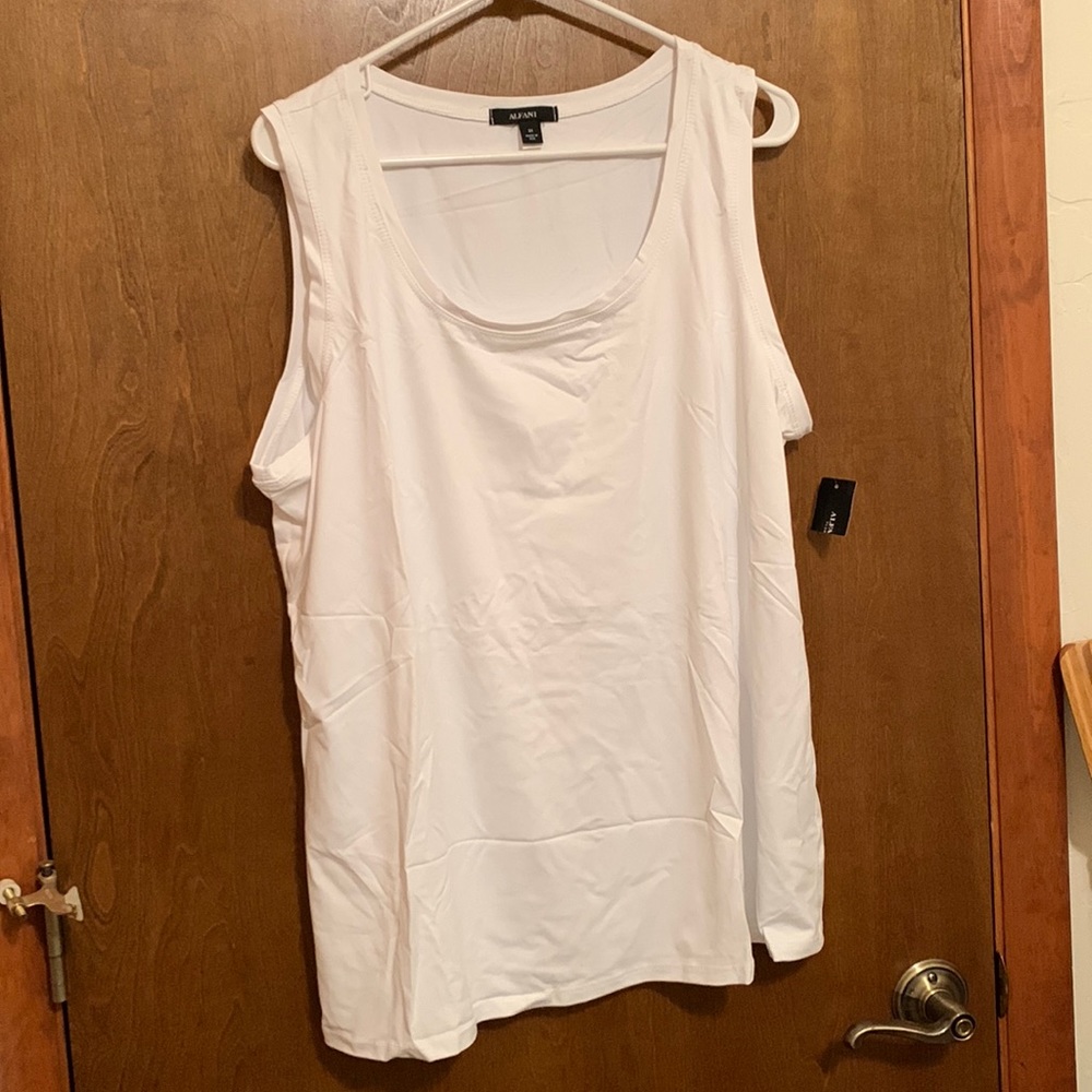 Alfani white sleeveless shell 3x nwt